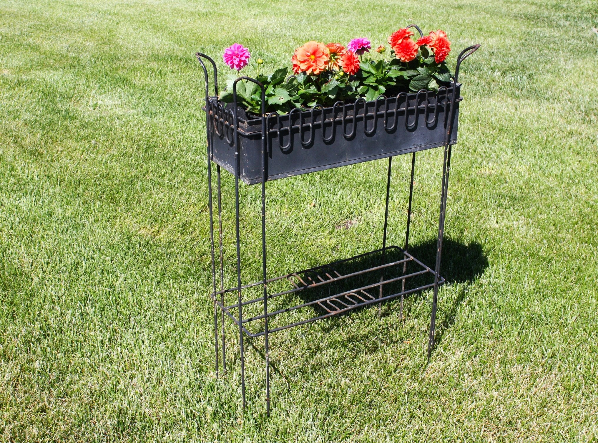 Vintage Plant Stand Flower Planter Box Metal Wire Rectangular