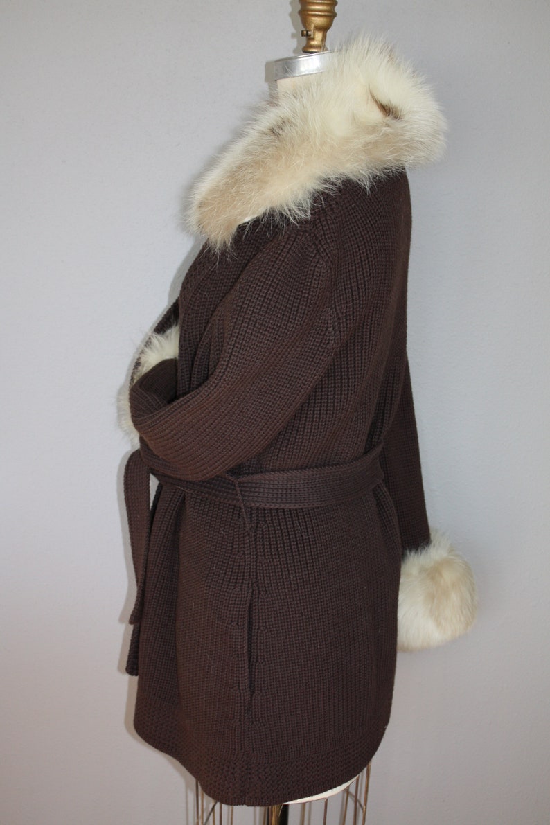 Vintage 70s Sweater Wrap Cardigan Jacket Coat Genuine Fox Fur Collar /& Cuffs Long Brown Medium Boho Hippie Fall Winter