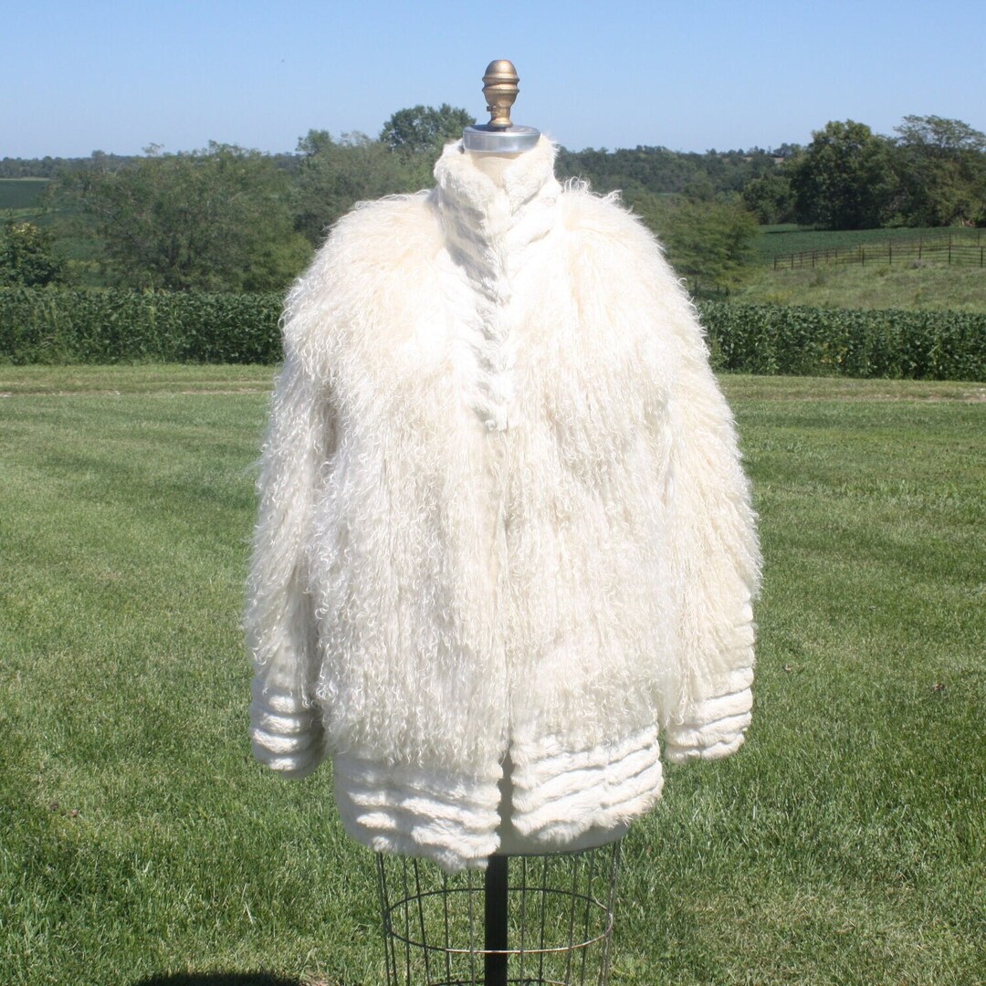コート PLAIN FW25 TIBET FUR SHORT JACKET (CLA24102 WHITE) il_1080xN.5505682115_2clz.jpg