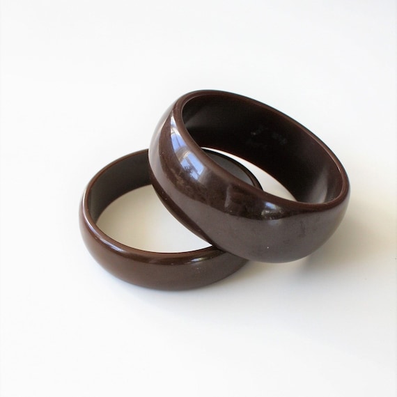 Vintage Bakelite Bangle Bracelets Solid Chocolate… - image 1