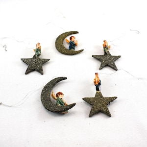 Vintage Christmas Ornament Angel Figurines Wooden Painted On Mica Glitter Stars & Moons Christmas Japan Holiday Tree Trimming Decor 5 Pcs