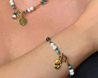 Sardinia - Iridescent Beaded Bracelet – Mother of Pearl, Gold Accent