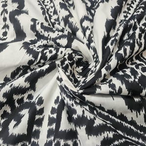 Black & White Floral Ikat Fabric Bohemian Paisley Cotton Ladies Garment Fabric By Yard Indian Handmade Cotton Running Fabric Upholstery