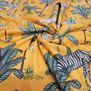Gele jungleprint katoen Indiase designer kledingstof Running Craft handblok hardloopstof Boho tijgerprint bekledingsstof