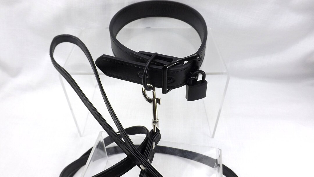 Locking Collar and Leash Black Buckle Collar Locking Slave Collar