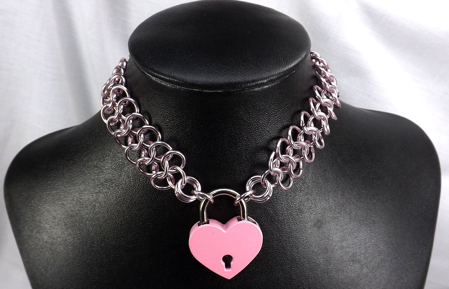 Pink locking heart with pink chain choker. Handmade chain with pink ...
