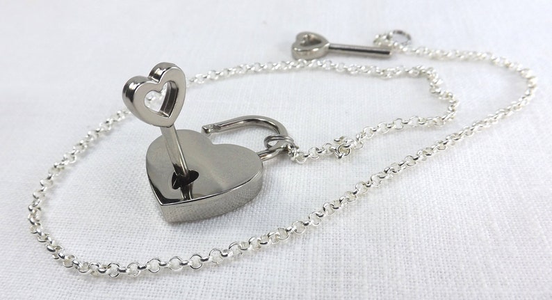 bdsm jewelry submissive jewelry heart lock necklace mature locking jewelry 