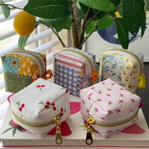 Handmade Cotton Earbud Pouch: Mini Zipper Coin Keychain