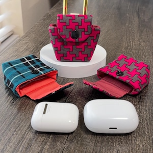 Cute Mini Pouch Keychain,Air Pod Pouch, Coin Pouch Bag, EarBubs Keychain