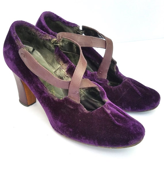 purple velvet pumps