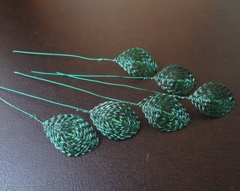 Fourni : Feuilles vertes de style ganutel, fil de fer vert en zigzag, ne ternit pas, rocailles vertes de 2 mm, mariage, diadèmes, bouquets, fleurs, cadeau