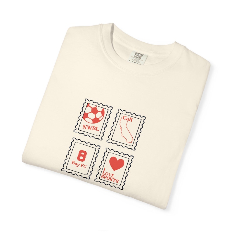 Camiseta Comfort Colors Bay FC: Ropa retro para aficionados al fútbol imagen 1