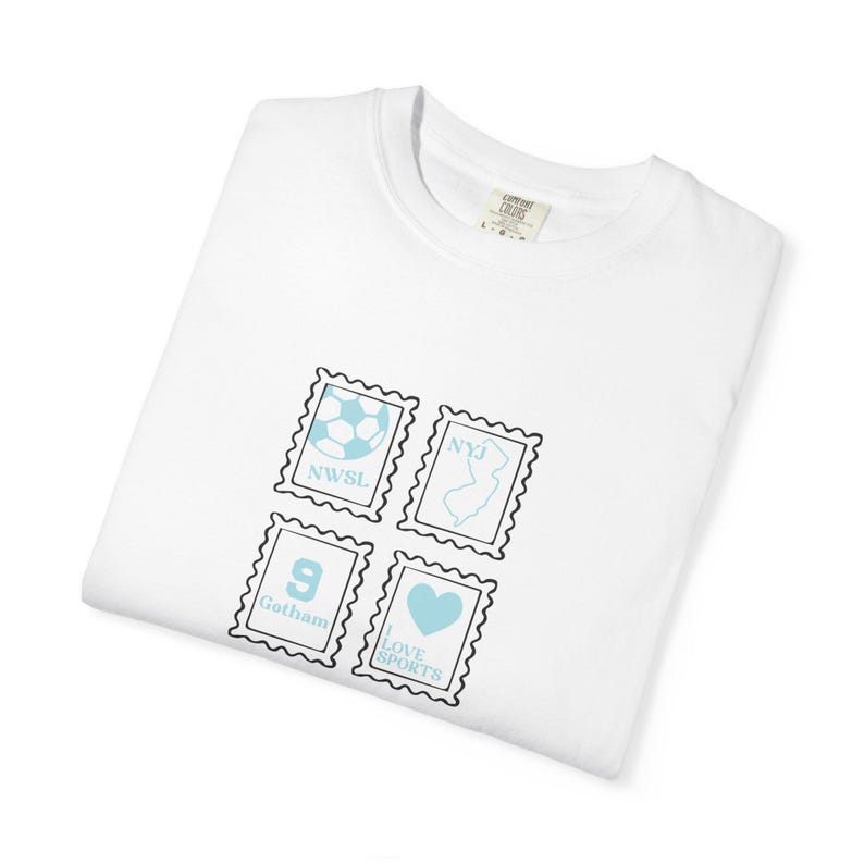 Camiseta con sello del Gotham FC - Ropa para aficionados al fútbol con colores cómodos imagen 4