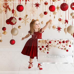Weihnachten Studio Digital Backdrop, Urlaubsstudio, Porträtstudio, Weihnachtskarte, festliches Weihnachten, Weihnachtsdekoration, Rot und Gold Ornamente