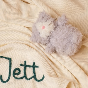 Personalized Baby Name Keepsake Blanket: Ultra-Soft Hand-Embroidered Gift for Newborns and Nurseries
