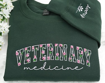 Geborduurde trui diergeneeskunde - custom dierenarts tech bloemensweatshirt met namen - trui dierenarts tech - cadeaus dierenarts