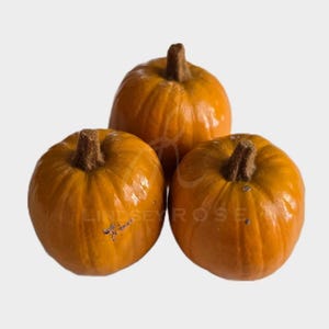 12th 1:12 Scale Dollhouse Miniature Pumpkins Handmade Artisan Collectible Halloween Fall Décor for Fine Dollhouse Display Scenes