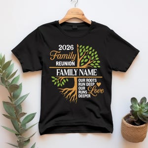 Unsere Wurzeln laufen tief PNG, unsere Liebe läuft tiefer Png, Benutzerdefinierte Familie Png, Familientreffen Png, Stammbaum Png, Familienname Shirt Png, Familie Png. Bild 7