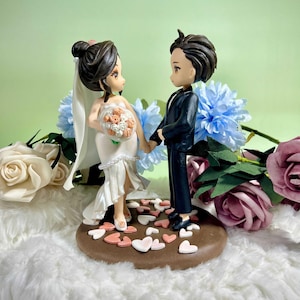 Chibi Wedding Cake Topper, Bride and Groom Cake Topper, Wedding Cake Topper Figurine