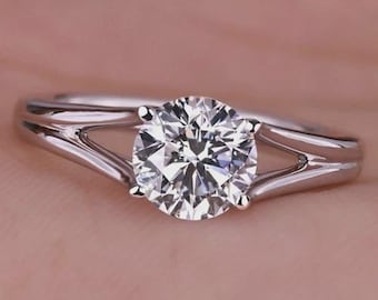 2.50CT Round Cut Moissanite 925 Silver Solitaire Engagement Ring