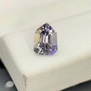 Natural Multi Color Unheated Tanzanite Fancy Shape Zoisite Tanzanite 0.85 Cts Gemstone for Making Ring