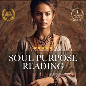 Puede incluir: Un juego de tres tazas de cerámica con un acabado mate moteado. Las tazas son de color crema, gris claro y gris oscuro. Cada taza tiene un diseño simple y minimalista, ideal para café o té.