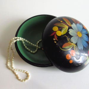Vintage Hand-Painted Wooden Trinket Box | Floral Folk Art | 1970s Decorative Keepsake Box | Gift Idea