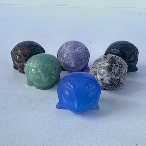Natural Crystal Quartz Alien Skull,Crystal,Quartz,Crystal Quartz,Alien Skull,Crystal Alien Skull,Home Decoration,Crystal Gift /PC