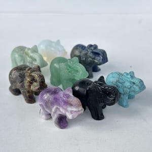 1.5&#39;&#39; Natural Gemstone Elephant, Carved Mini Crystal Elephant, Crystal Animal Sculpture, Home Decor, Healing Crystal,Crystal Gifts /PC
