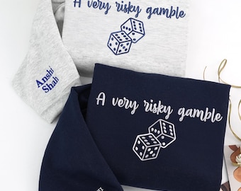 Sweater met geborduurd A Very Risky Gamble: Inheritance Games Book Lover Gift