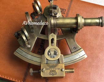 Sextante náutico antiguo de latón Kelvin & Hughes London, decoración de barco, regalo marino, instrumento de navegación