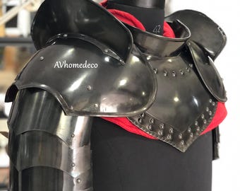 Mittelalterlicher Schulterschutz tragbarer Schulterschutz mit Stahl handgefertigter Nackenschutz mann - weiblich Rüstung LARP-Kleidung Mittelalterliche Schulterplatten
