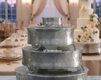 Home Deco Grand Sovereign 4-Tier Etagere aus geprägtem Silber - Handgeätzter Silberständer - Party, Hochzeit, Geburtstagskuchenständer