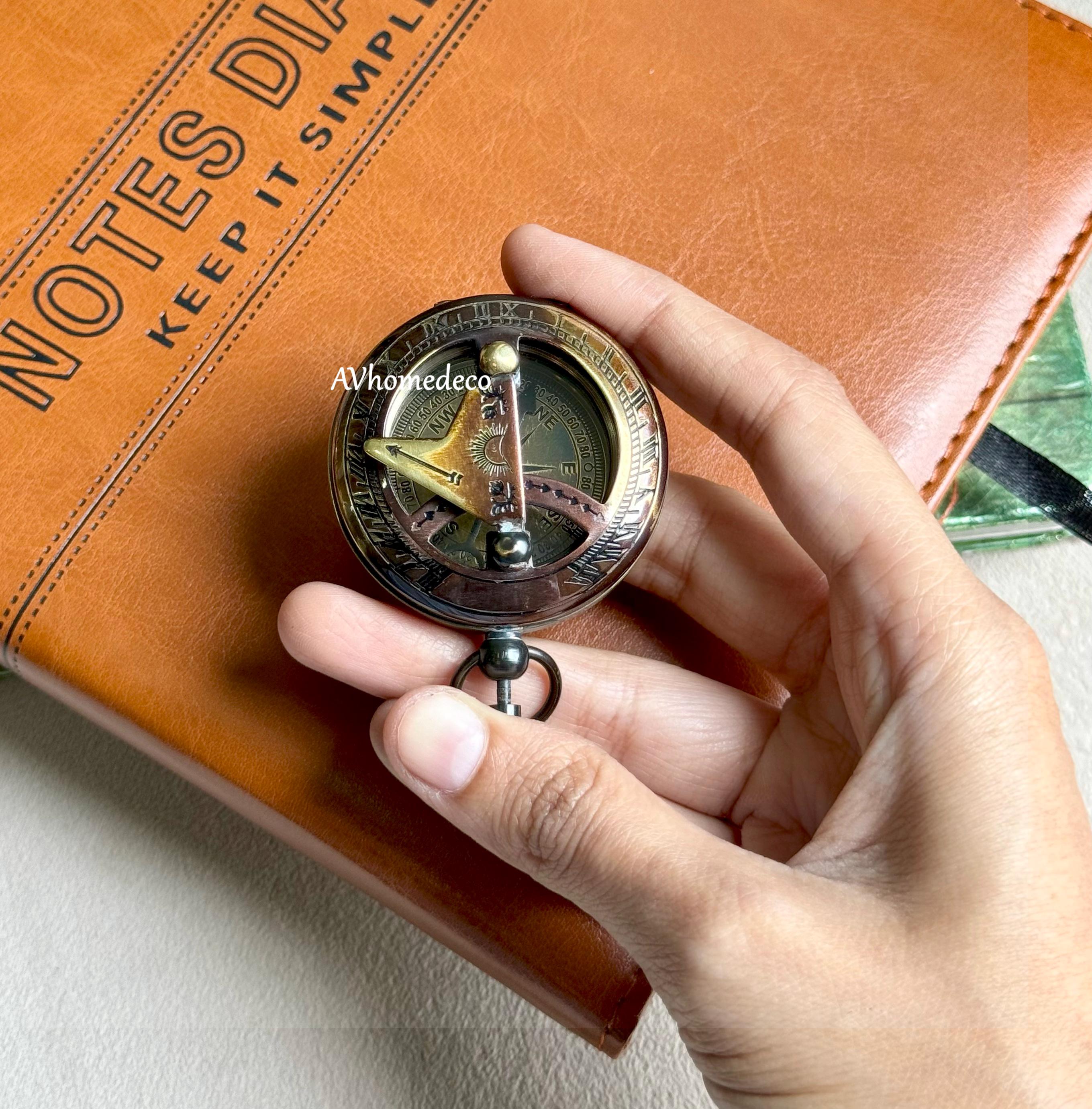 Push Button Compass Brass Push Button Sundial Compass, Mini Open Sundial Compass - Unique ...