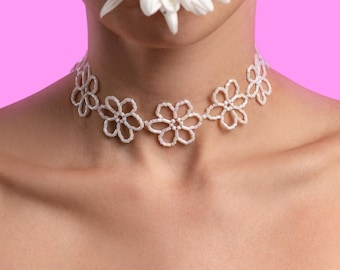 Handmade White Seed Bead Flower Choker: Boho Y2K Beaded Necklace