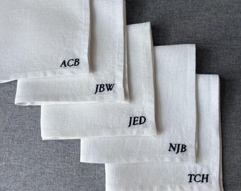 Monogrammiertes Leinentaschentuch: Personalisierte Anfangsstickerei, Hochzeitsgeschenk, Leinen-Einstecktuch, Jubiläumsgeschenke