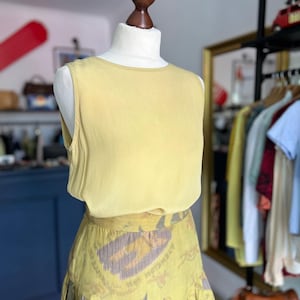Olive Acetate Silk Top – Italian Vintage Sleeveless Blouse XL/2XL – Minimalist Tank, Elegant Summer Top