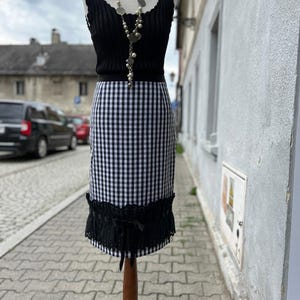 Vintage Black and White Checkered Skirt – Cotton, Lace Hem, Size L/XL – 90s Style