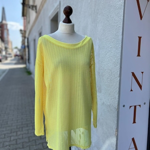 Gold Mesh Vintage Top – 90s Sheer Blouse – Size L/XL – Shiny Stretch Shirt – 79cm Long – Party Glam – Rare Retro Find