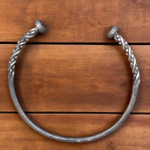 Hand Forged Iron Torc Celtic Jewelry Steel Necklace Pagan Warrior Jewel Torque Smithy Hand Made Iron Viking Age Torc Iron Necklace, chocker