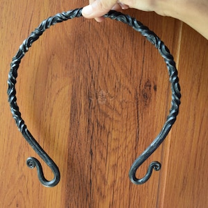 Hand Forged Medieval Twisted Iron Necklace | Viking Cosplay Torc | Norse Jewelry for LARP & Reenactment| Best Gift For Men/Women.