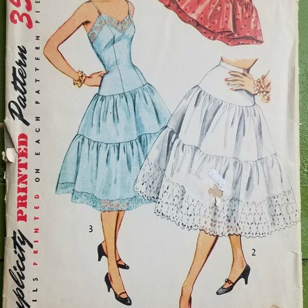 Vintage 1950s Simplicity 4137 Fancy Slip Size 14