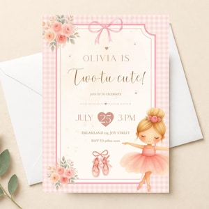 Pode incluir: Cartão de convite rosa e branco com o texto "Olivia is Two-tu cute!" com uma ilustração de bailarina. O cartão inclui a data de 25 de julho e a hora 15:00. Acentos florais e laços completam o design.