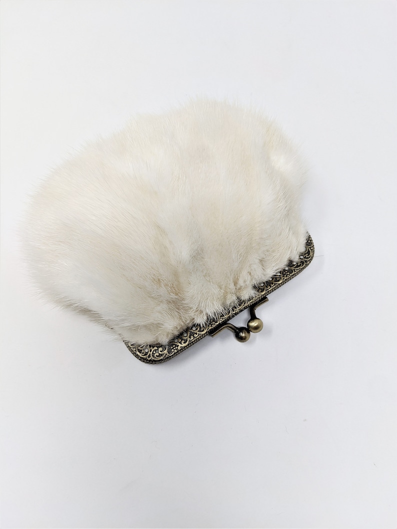 Vintage recycled mink fur wallet Upcycled genuine fur Antique vintage frame fluffy furs natural offwhite Sustainable fashion boho