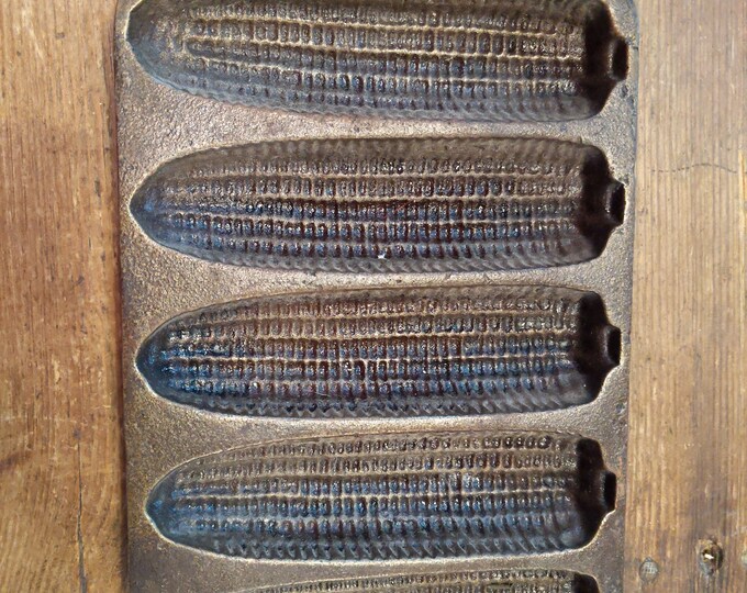 Vintage Cast Iron Corn Bread Mold Etsy