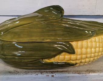 Shawneee Pottery Covered Corn Casserole Dish