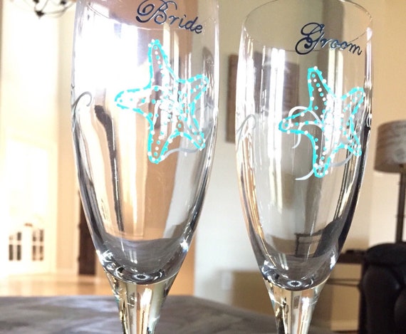 Wedding Champagne Flutes Bride and Groom Wedding Glasses Wedding Toasting Glasses Toasting Flutes Aqua and Coral