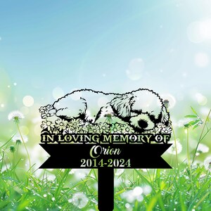 Personalized Bichon Frise Memorial Stake, Pet  Sleeping on Daisy Flowers Grave Markers, Bichon Frise Sign, Pet Loss Gift, Sympathy Sign