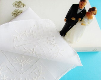 Handkerchief Bride's Wedding White Linen Hanky 11.5 Inch Unused Semi-Sheer With Label