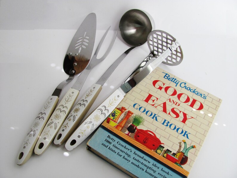 Flint Kitchen Utensils Stainless Steel Brown White Harvest Wheat Design Plastic Handles Meat Fork Potato Masher Ladle Pie Server